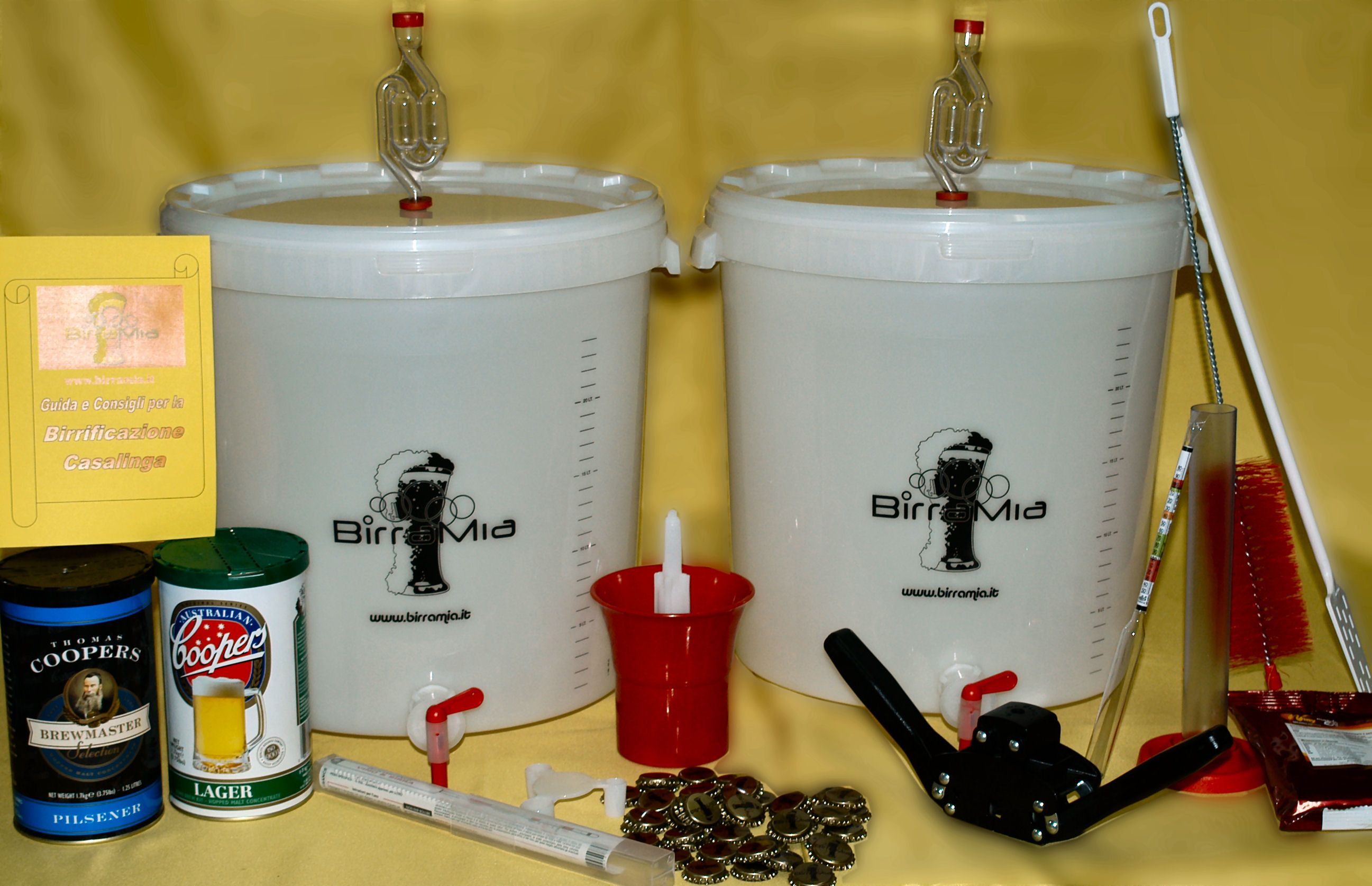 Un kit di fermentazione per produrre la birra in casa