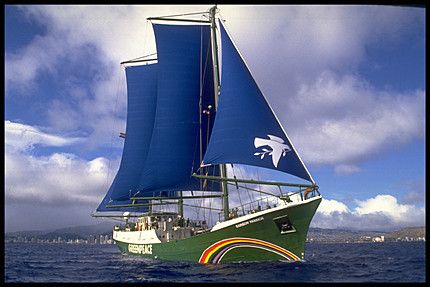 rainbow-warrior-in-full-sail-o