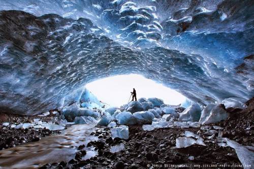 b2ap3_thumbnail_Exploring-Ice-Caves-in-Iceland-.jpg