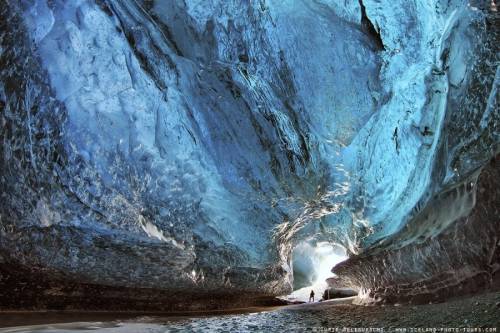 b2ap3_thumbnail_Ice-Cave-Iceland.jpg