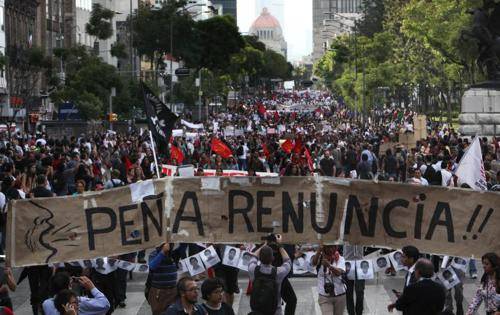b2ap3_thumbnail_Messico-Iguala-scontri-proteste-studenti-foto-08.jpg