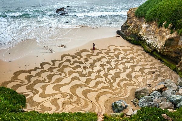 sand paintings earthscape andres amador 1