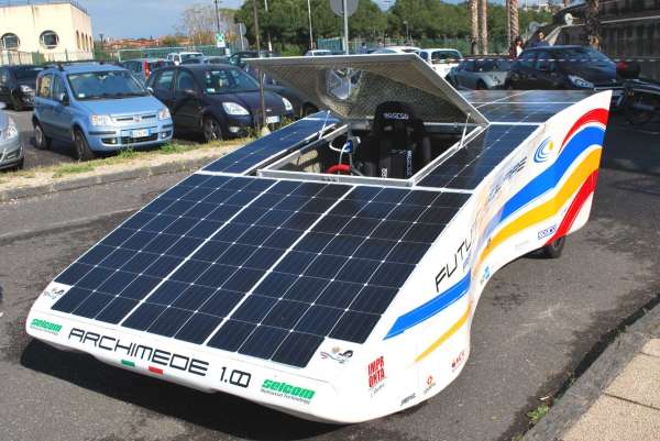 2. auto solare archimede
