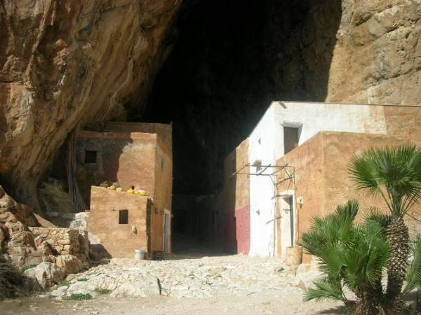 grotta mangiapane4