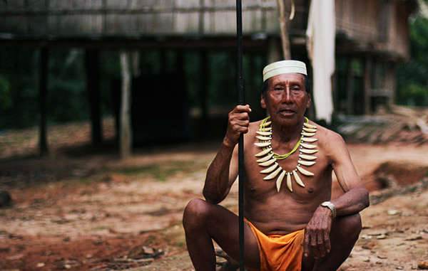 popolo indigeni petrolio1