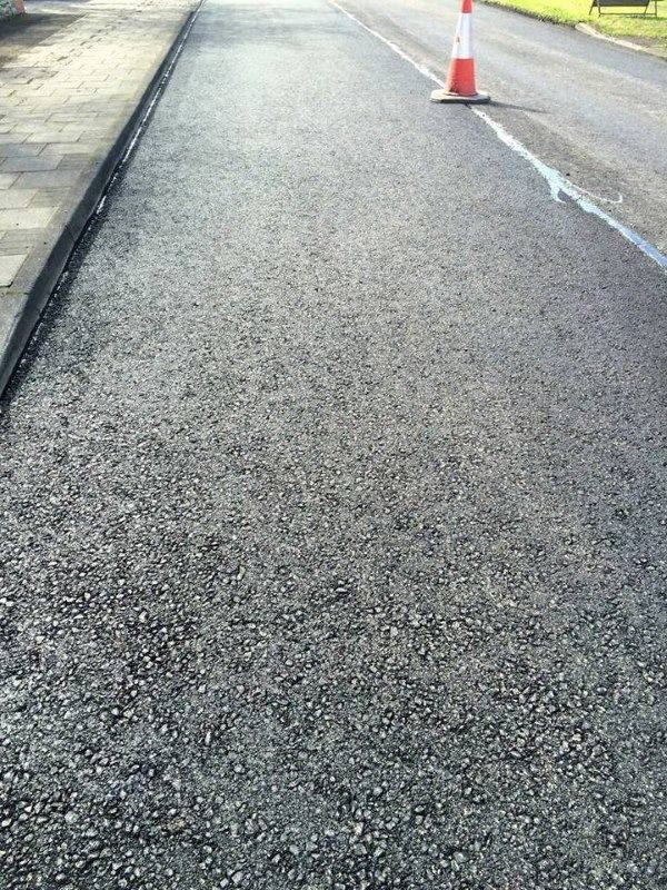 asfalto plastica