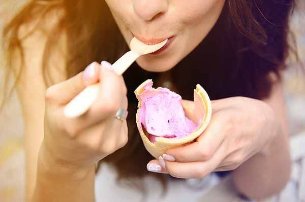 mangiare gelato