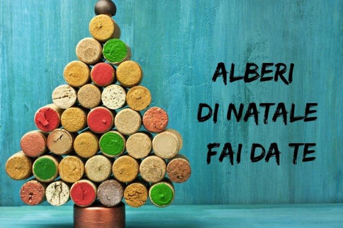 Albero Di Natale Fai Da Te Con Bottiglie Di Plastica.Alberi Di Natale Dal Riciclo Creativo Le Idee Piu Originali Greenme It