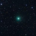 cometa verde esplosione in cielo