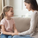 Come la voce di mamma influenza le emozioni dei figli