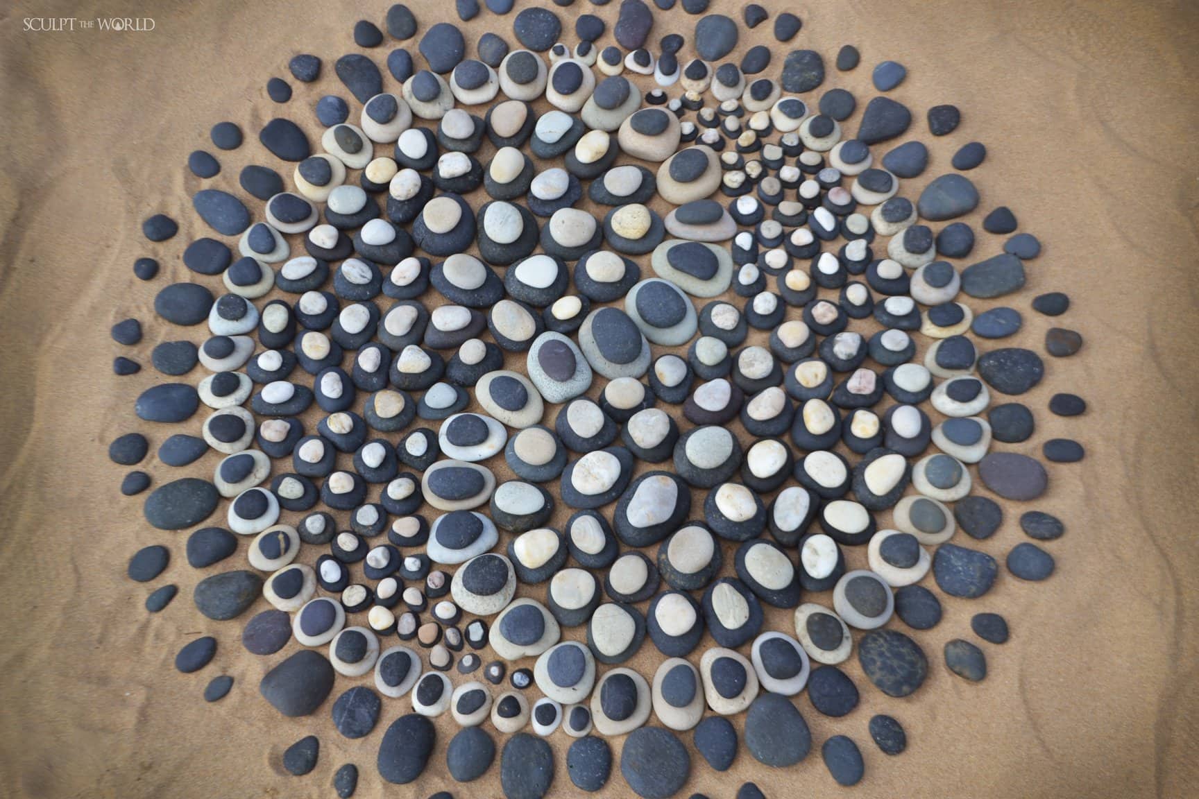 spirale di sassi