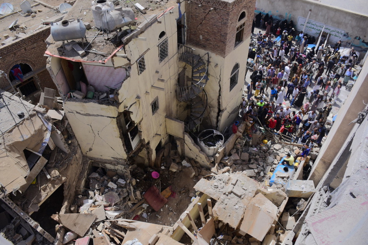 emen_Abitazioni civili distrutte dai bombardamenti a Sana'a
