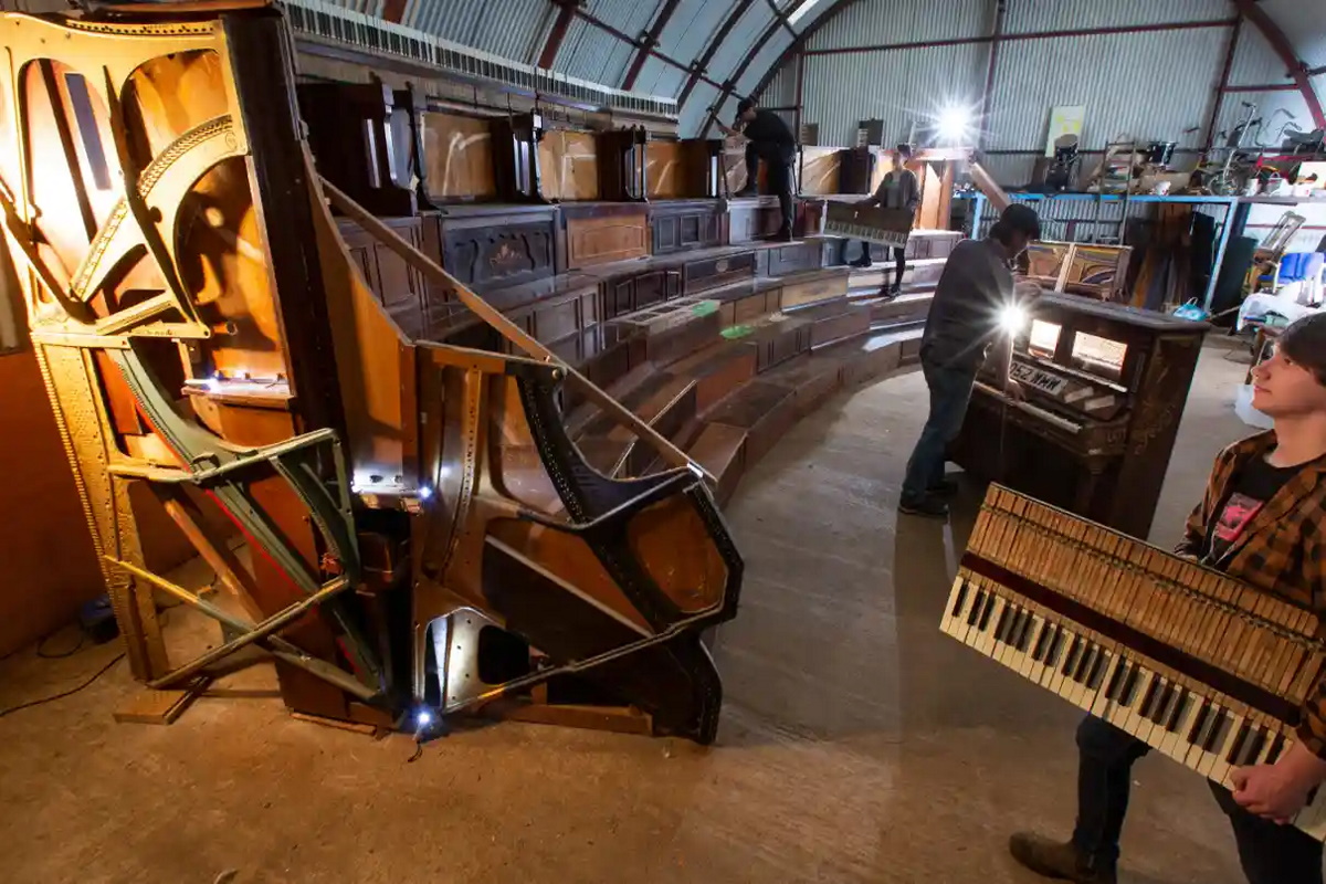 Anfiteatro riciclo pianoforti