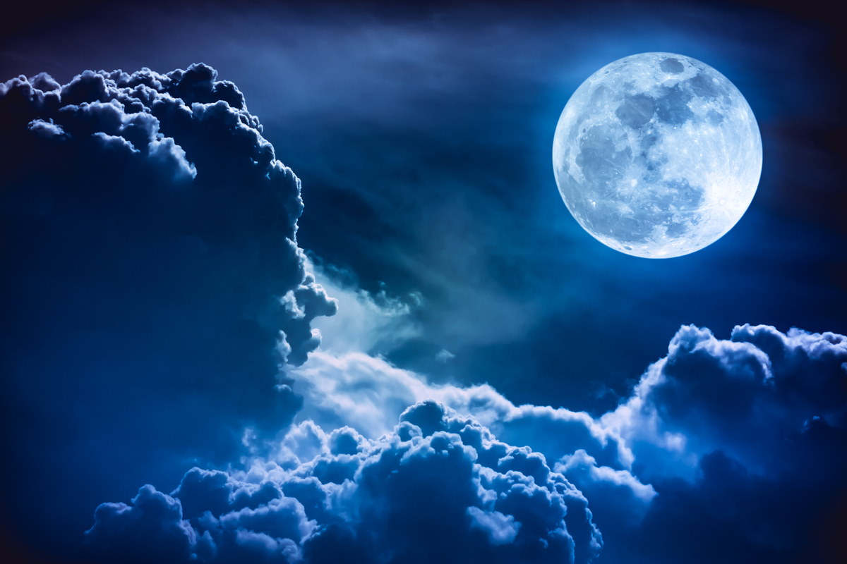 luna blu halloween 31 ottobre 2020