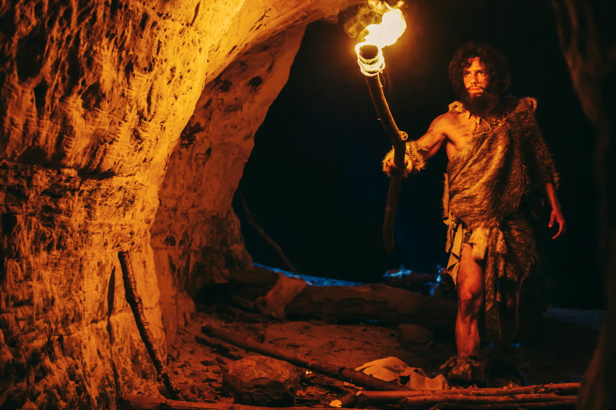 uomo di neanderthal resti 300 mila anni