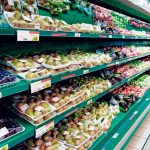 frutta verdura imballaggi stop francia 2022 plastica