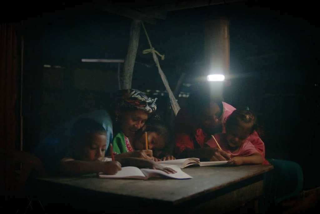 Wayuu studia con waterlight