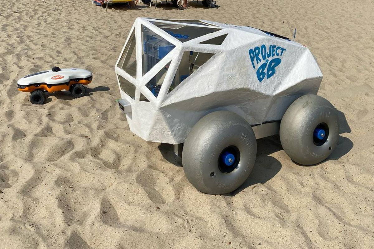 beach bot