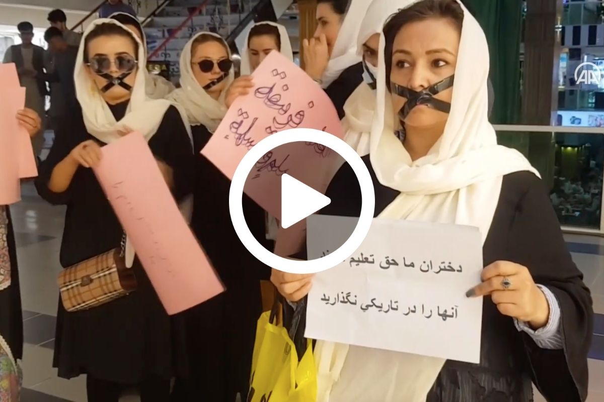 donne afgane protesta cover