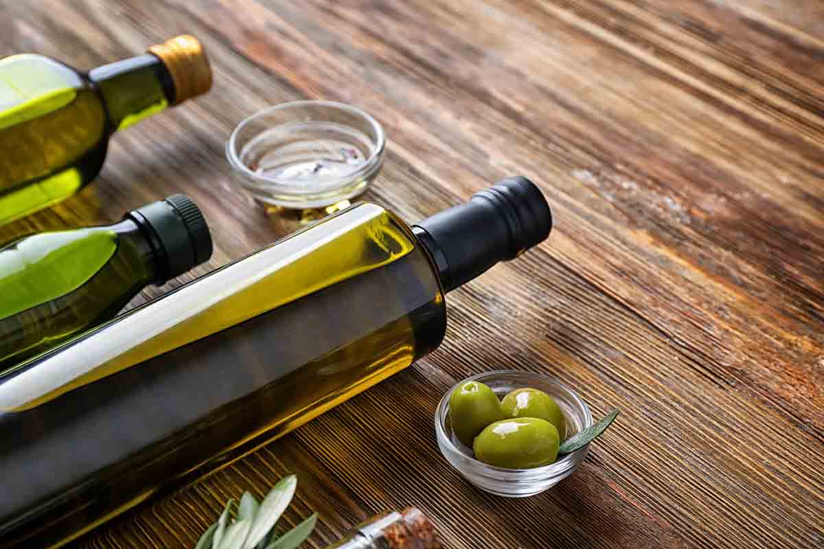 bottiglie olio extravergine di oliva