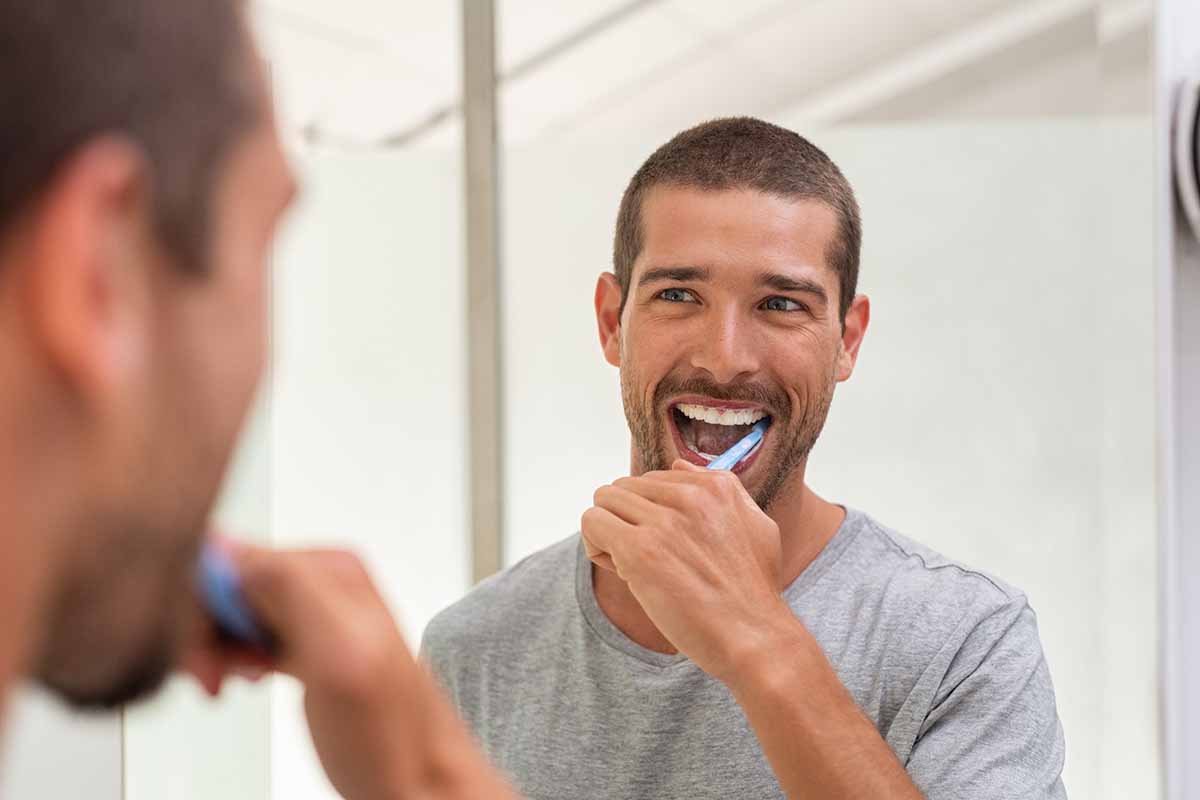 spazzolino da denti dentifricio