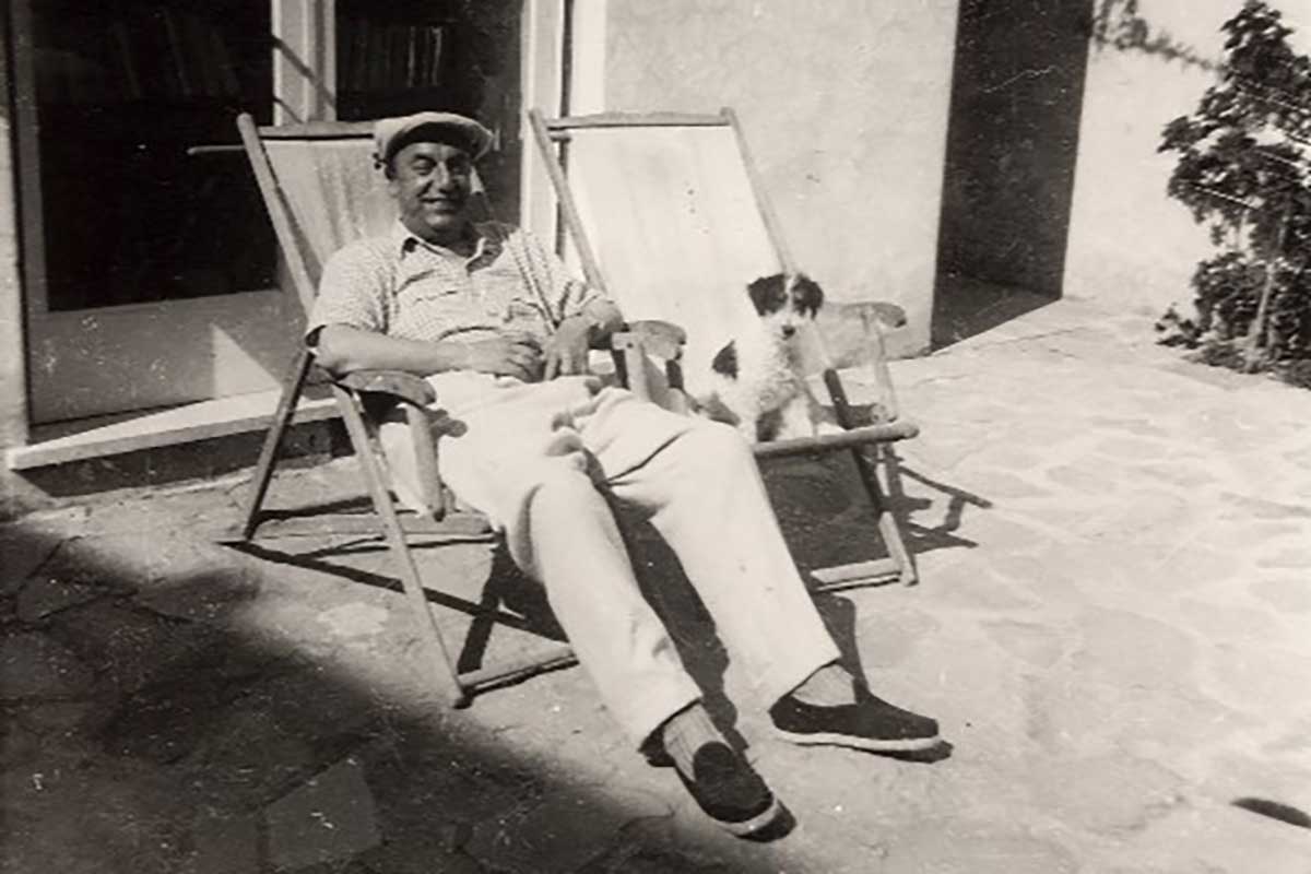 poeta Pablo Neruda e cane