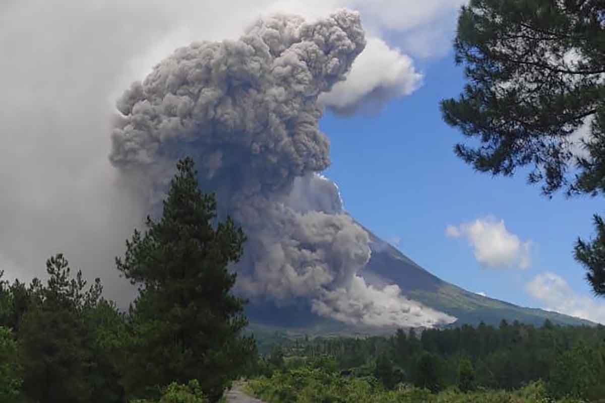 Vulcano eruzione