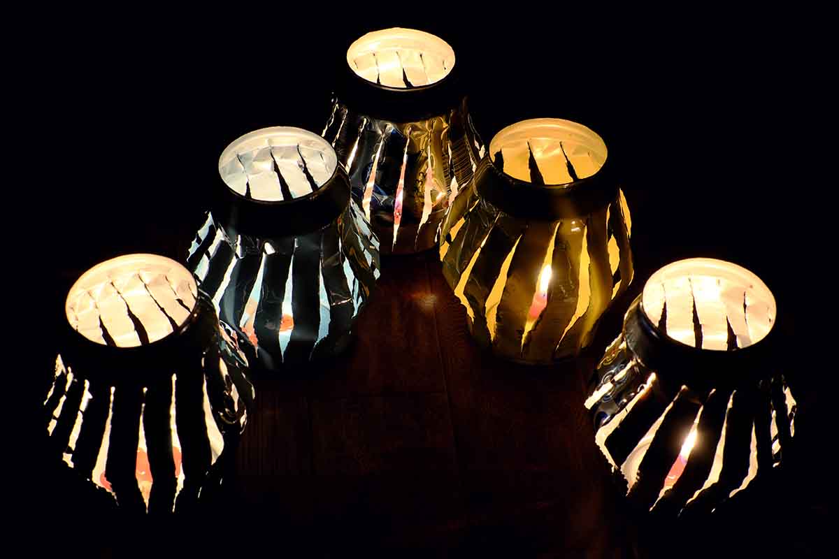 Scopri come realizzare delle bellissime lanterne fai da te con materiali di  riciclo - greenMe