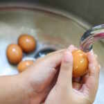lavare uova