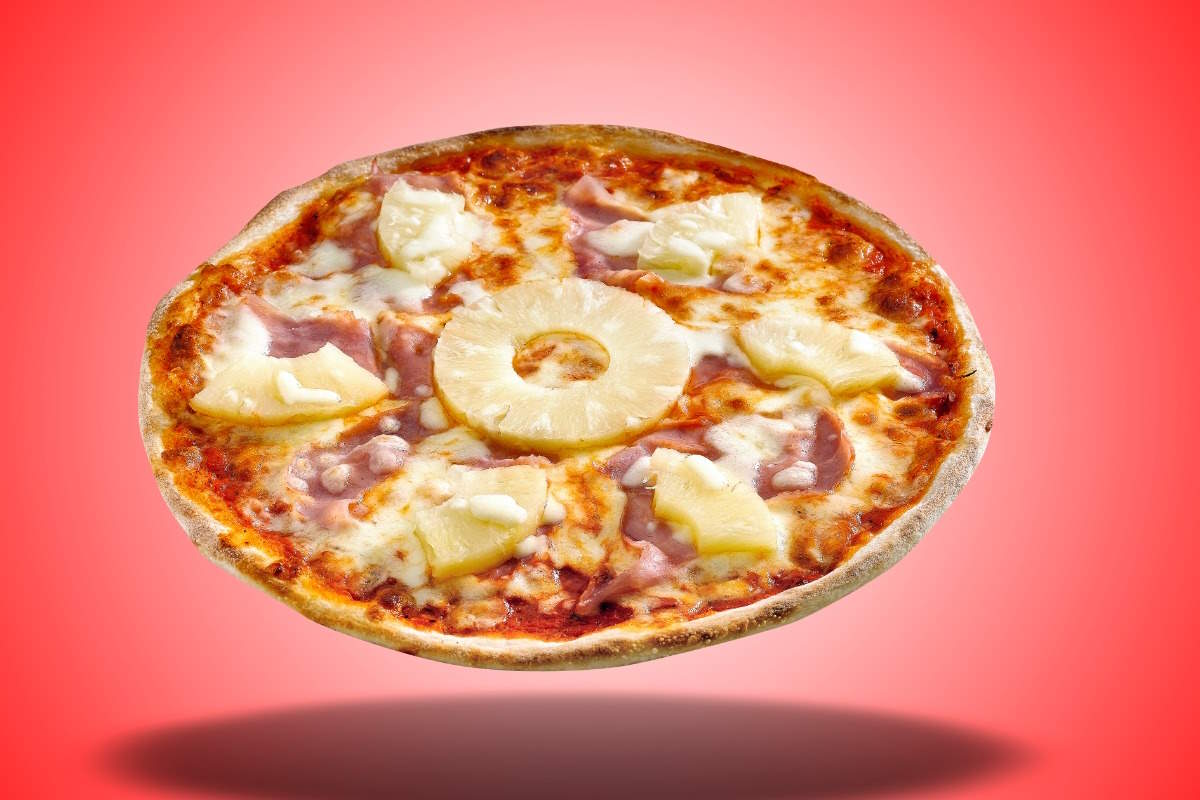 pizza ananas