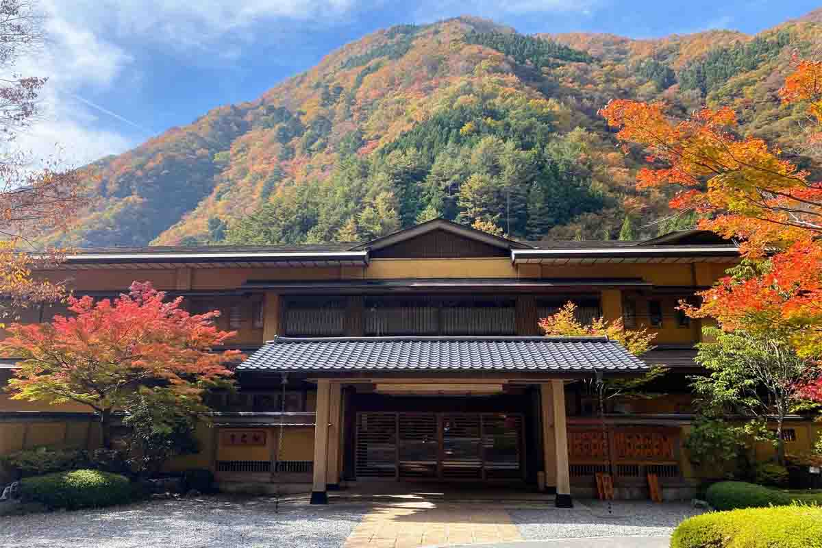 Hotel più antico del mondo Nishiyama Onsen Keiunkan
