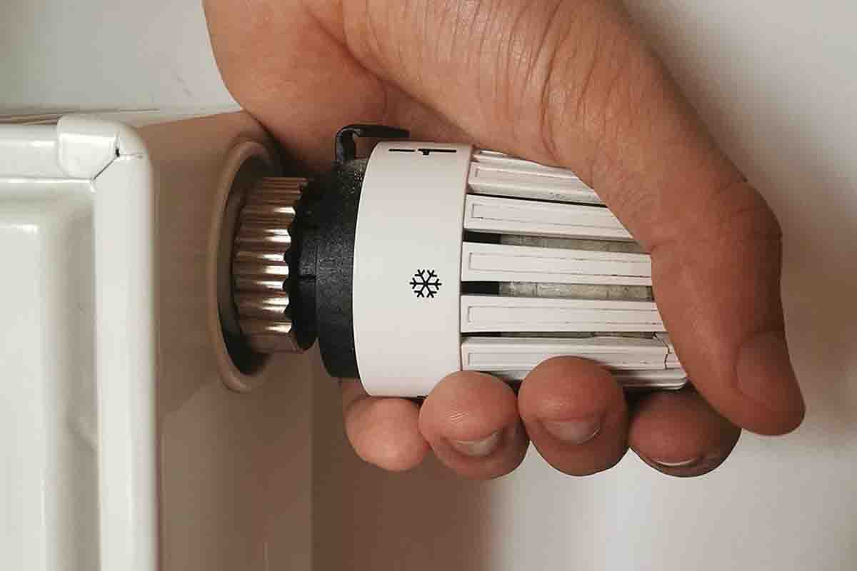 Valvole termostatiche: il segreto per risparmiare sui termosifoni