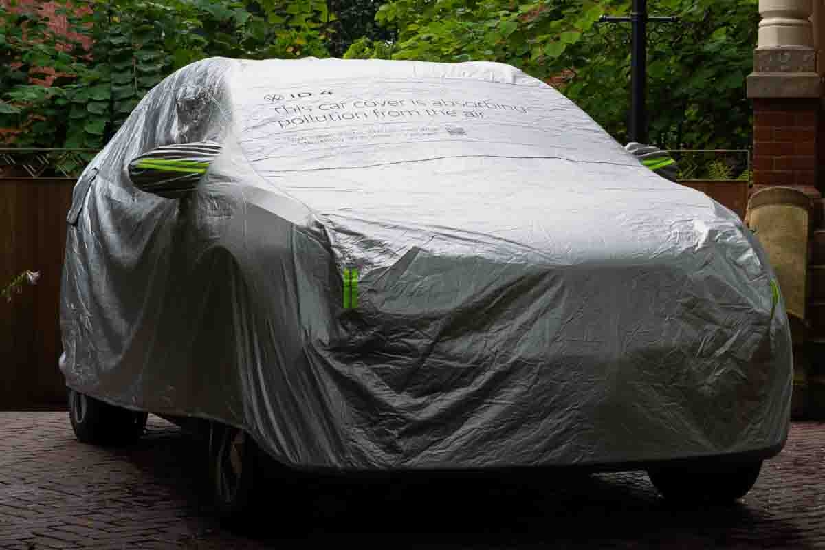 Volkswagen cleaning car cover
